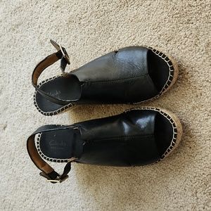 Clarks shoes size 8.5m